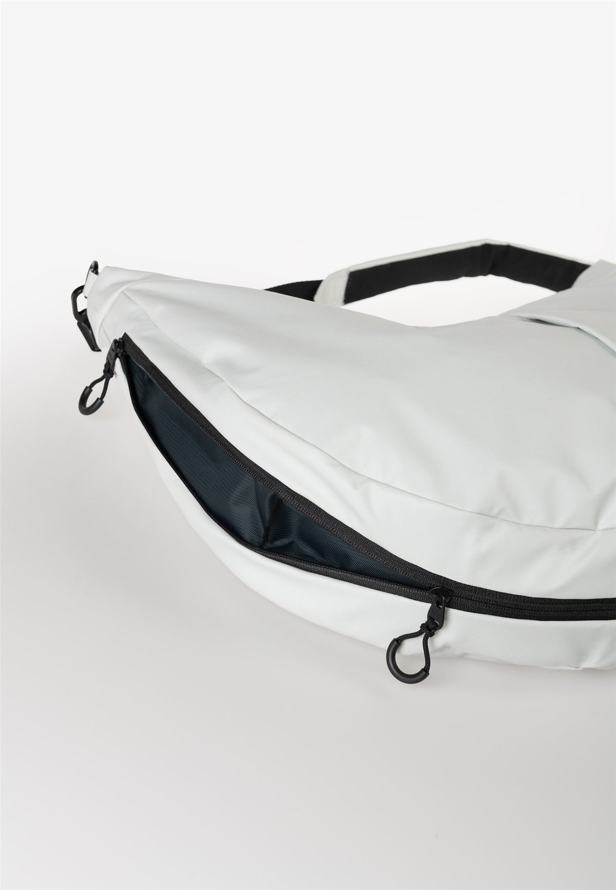 Miyagawa Halfmoon Bag Japan RE LITE cloud nine | Bildmaterial bereitgestellt von SHOES.PLEASE.