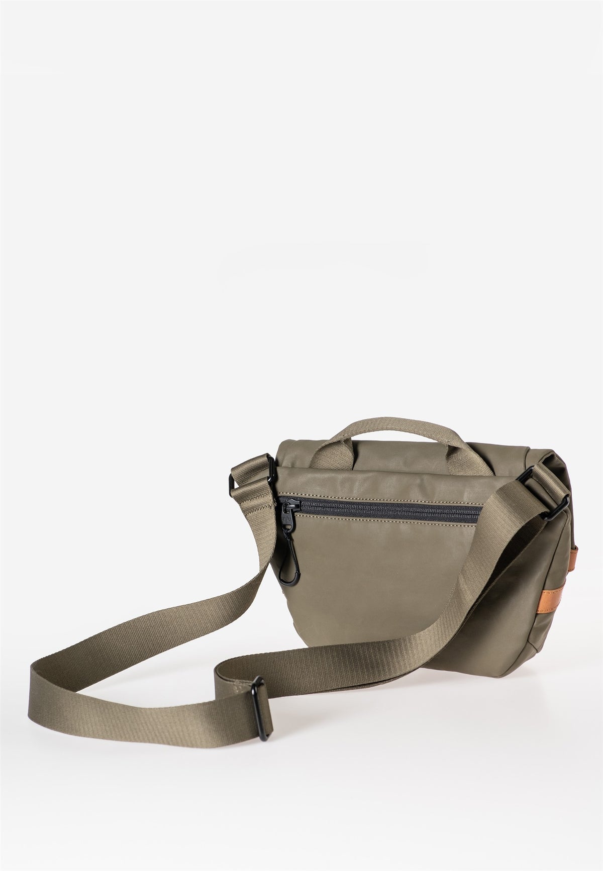 Kazo Japan fallen rock | Bildmaterial bereitgestellt von SHOES.PLEASE.