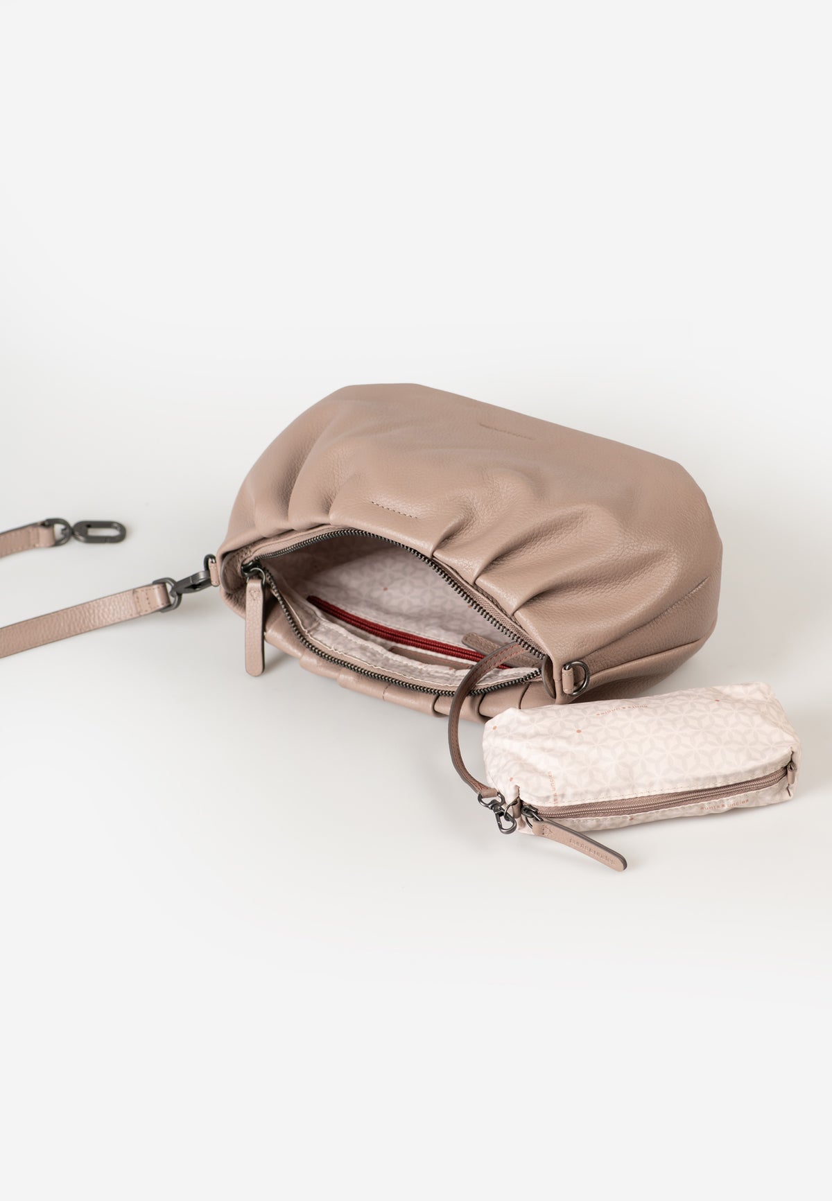 Pearl Schultertasche Philocalists portabella | Bildmaterial bereitgestellt von SHOES.PLEASE.