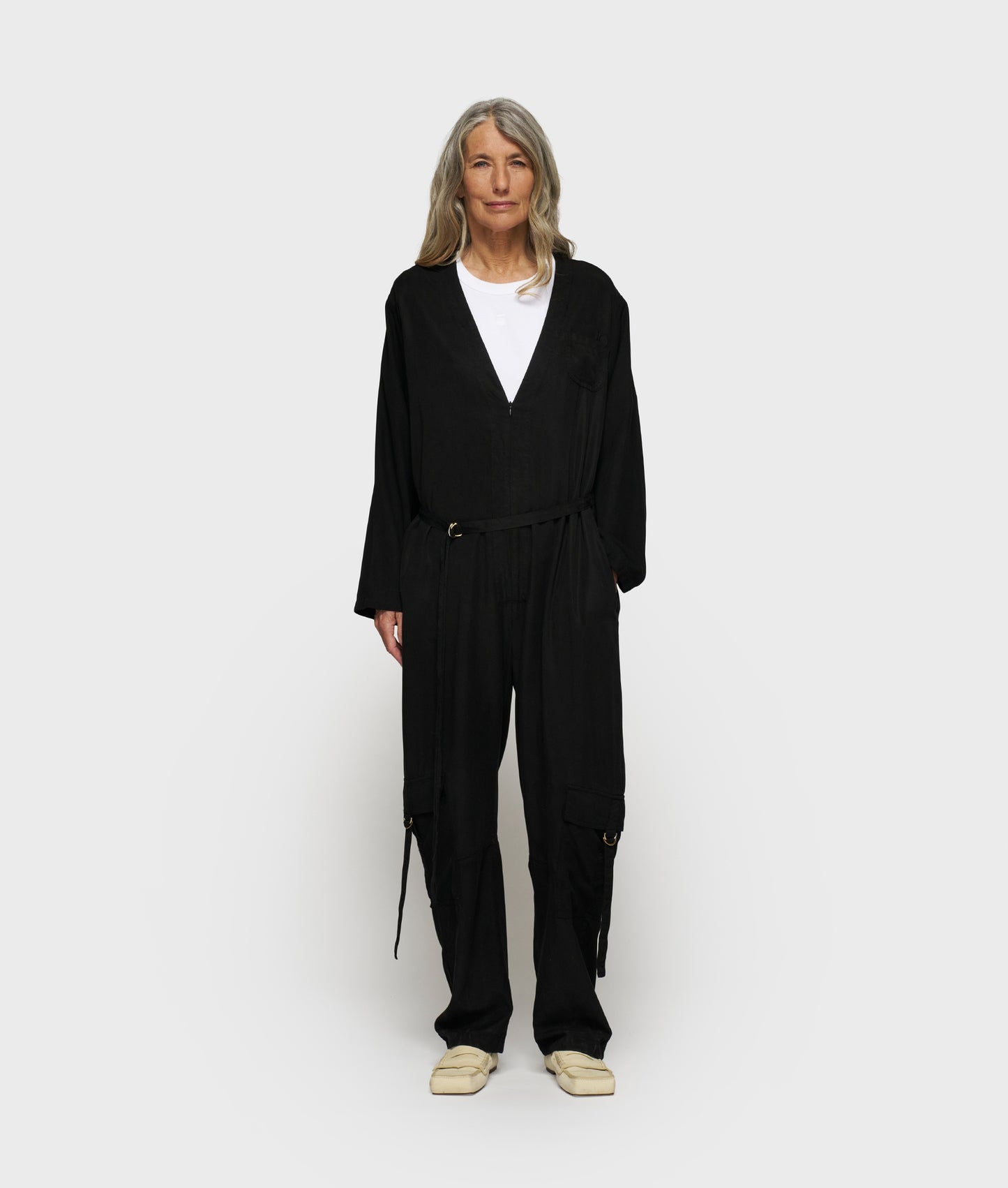 Comfort Jumpsuit Tencel black | Bildmaterial bereitgestellt von SHOES.PLEASE.