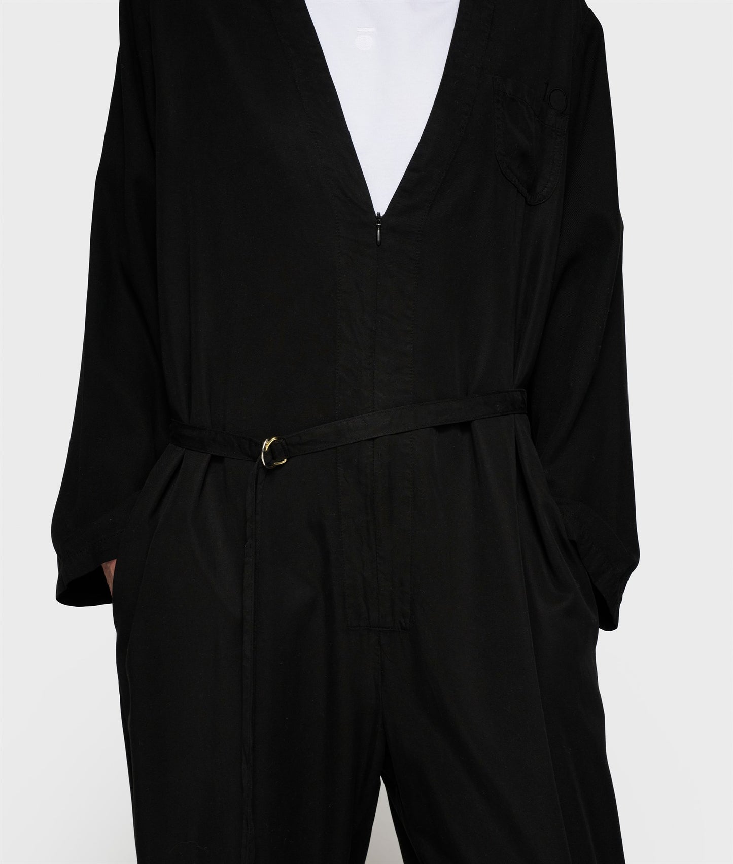 Comfort Jumpsuit Tencel black | Bildmaterial bereitgestellt von SHOES.PLEASE.