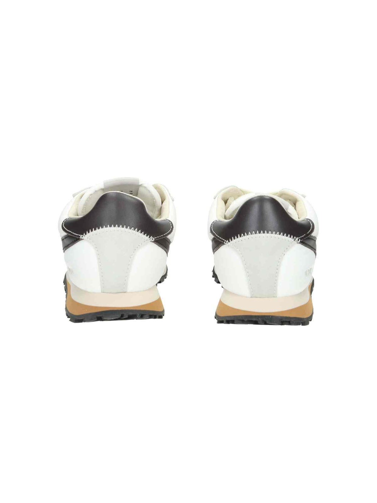 W Black Logo And Details white flash | Bildmaterial bereitgestellt von SHOES.PLEASE.