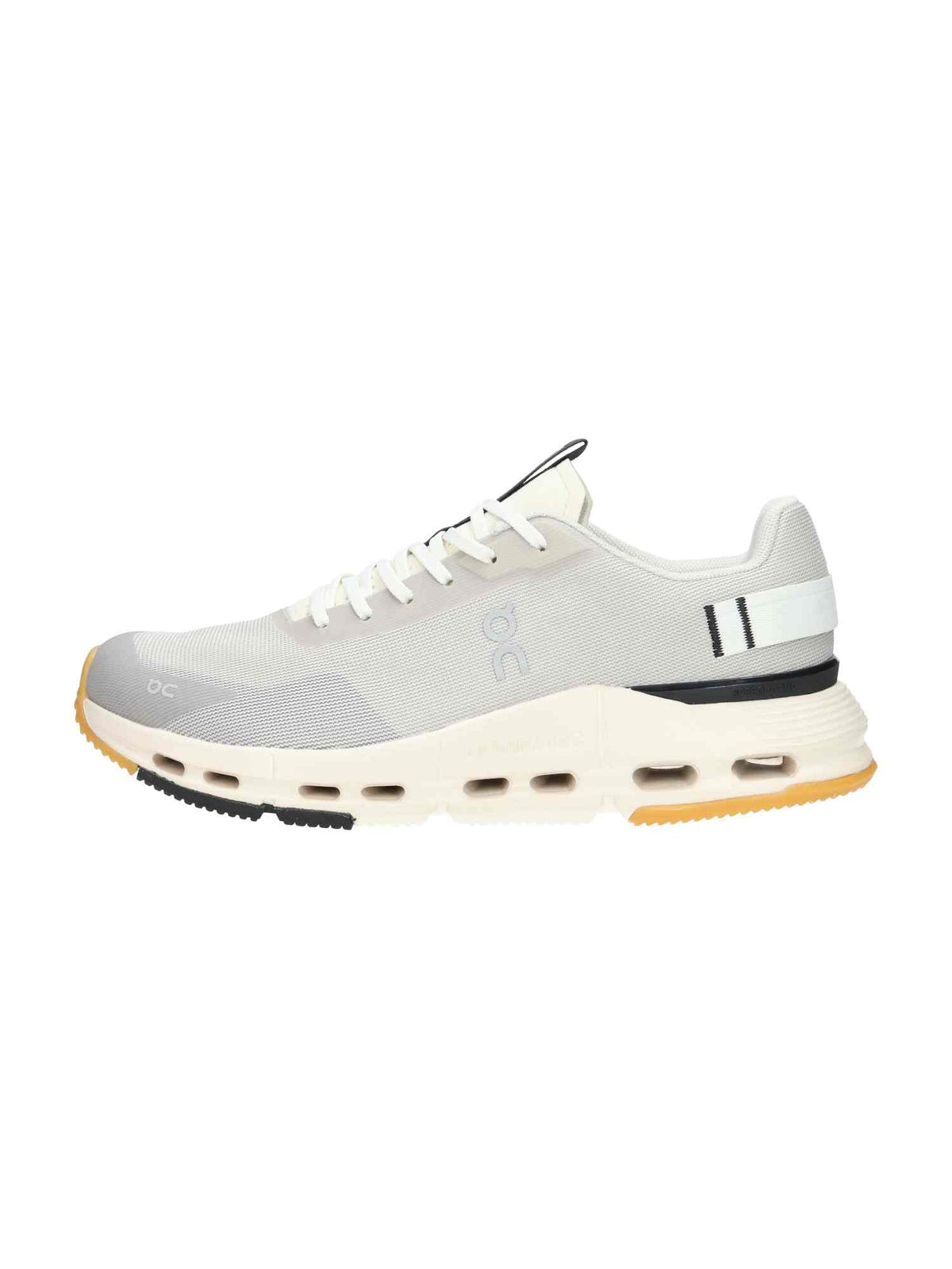 3ME30154141 M Cloudnova Form 2 truffle/dew | Bildmaterial bereitgestellt von SHOES.PLEASE.