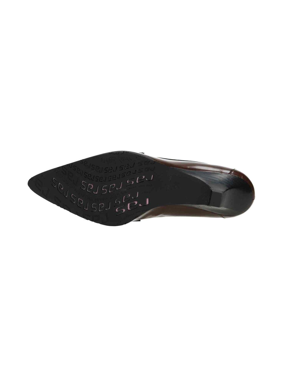 8250 Boston marron | Bildmaterial bereitgestellt von SHOES.PLEASE.