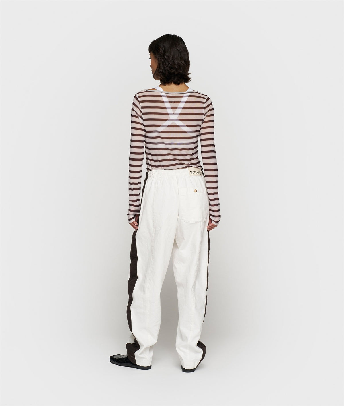 Wide Tapered Pants Twill ecru | Bildmaterial bereitgestellt von SHOES.PLEASE.