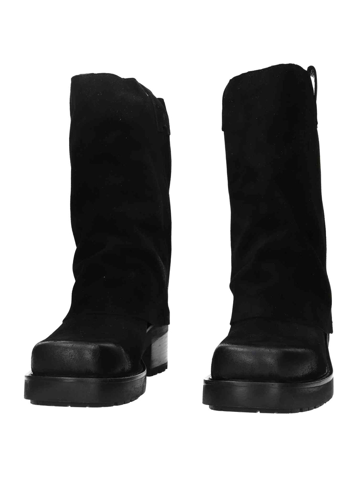MM607M4 Camoscio  nero | Bildmaterial bereitgestellt von SHOES.PLEASE.