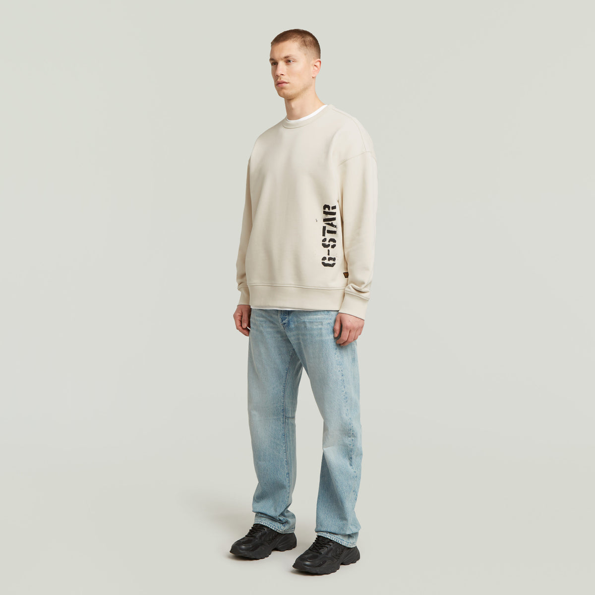 Sprayed 89 gr loose r sw whitebait | Bildmaterial bereitgestellt von SHOES.PLEASE.