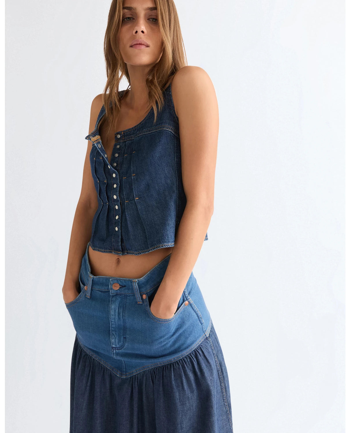 PLEATED CORSET TOP lone rider | Bildmaterial bereitgestellt von SHOES.PLEASE.