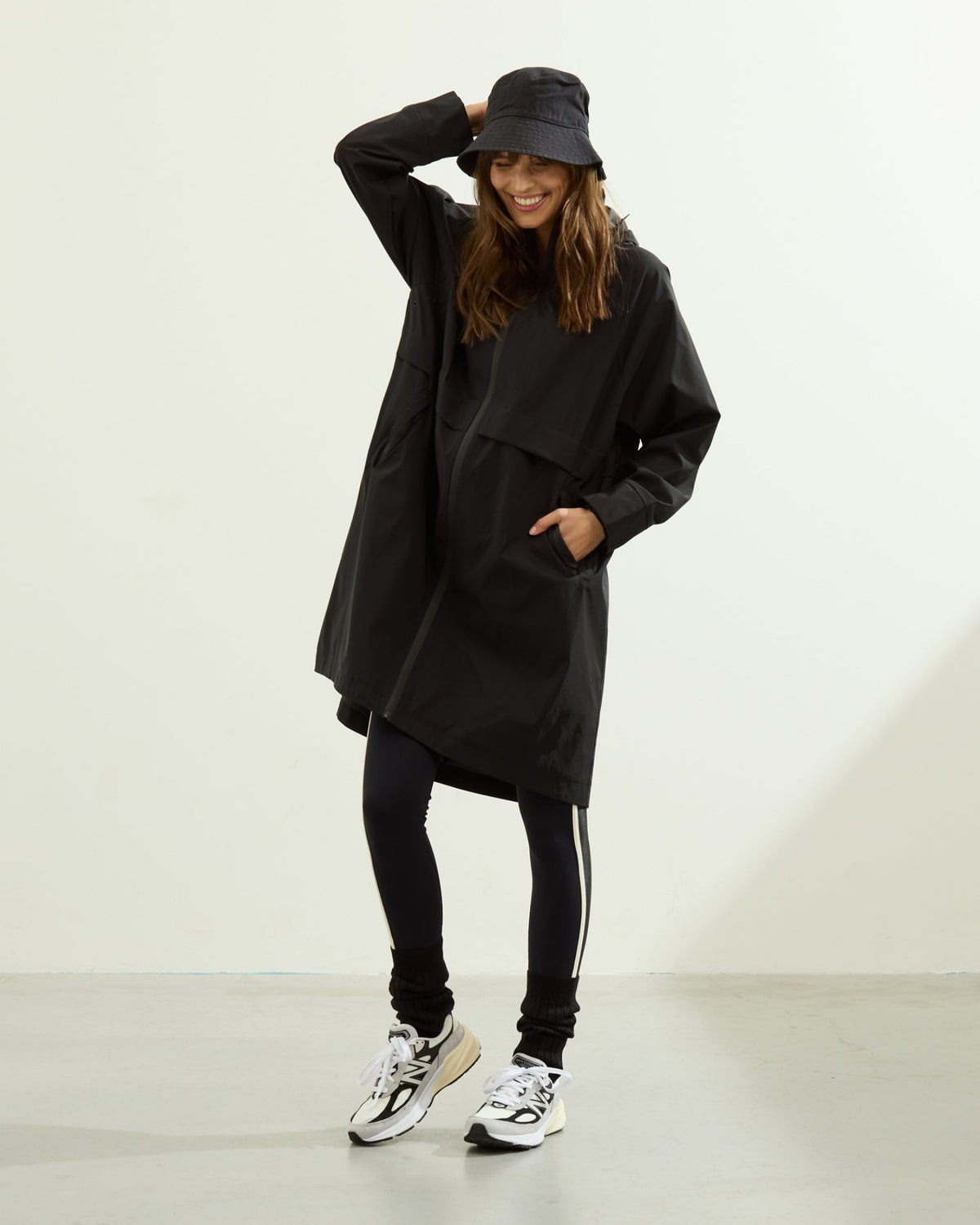 Romy Raincoat black | Bildmaterial bereitgestellt von SHOES.PLEASE.