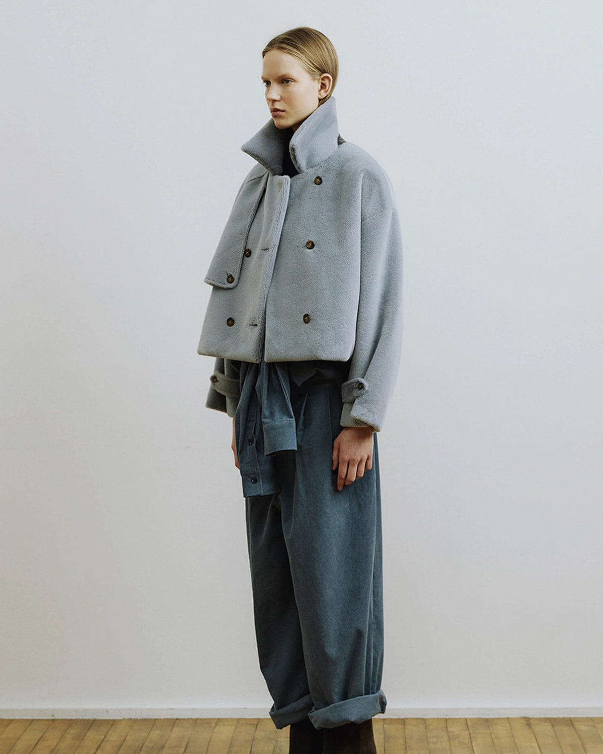 Cley Cropped Trench Jacket steel | Bildmaterial bereitgestellt von SHOES.PLEASE.