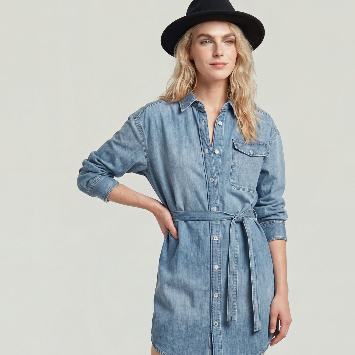 Belted Shirt Dress l\s wmn lt wt ravi denim | Bildmaterial bereitgestellt von SHOES.PLEASE.