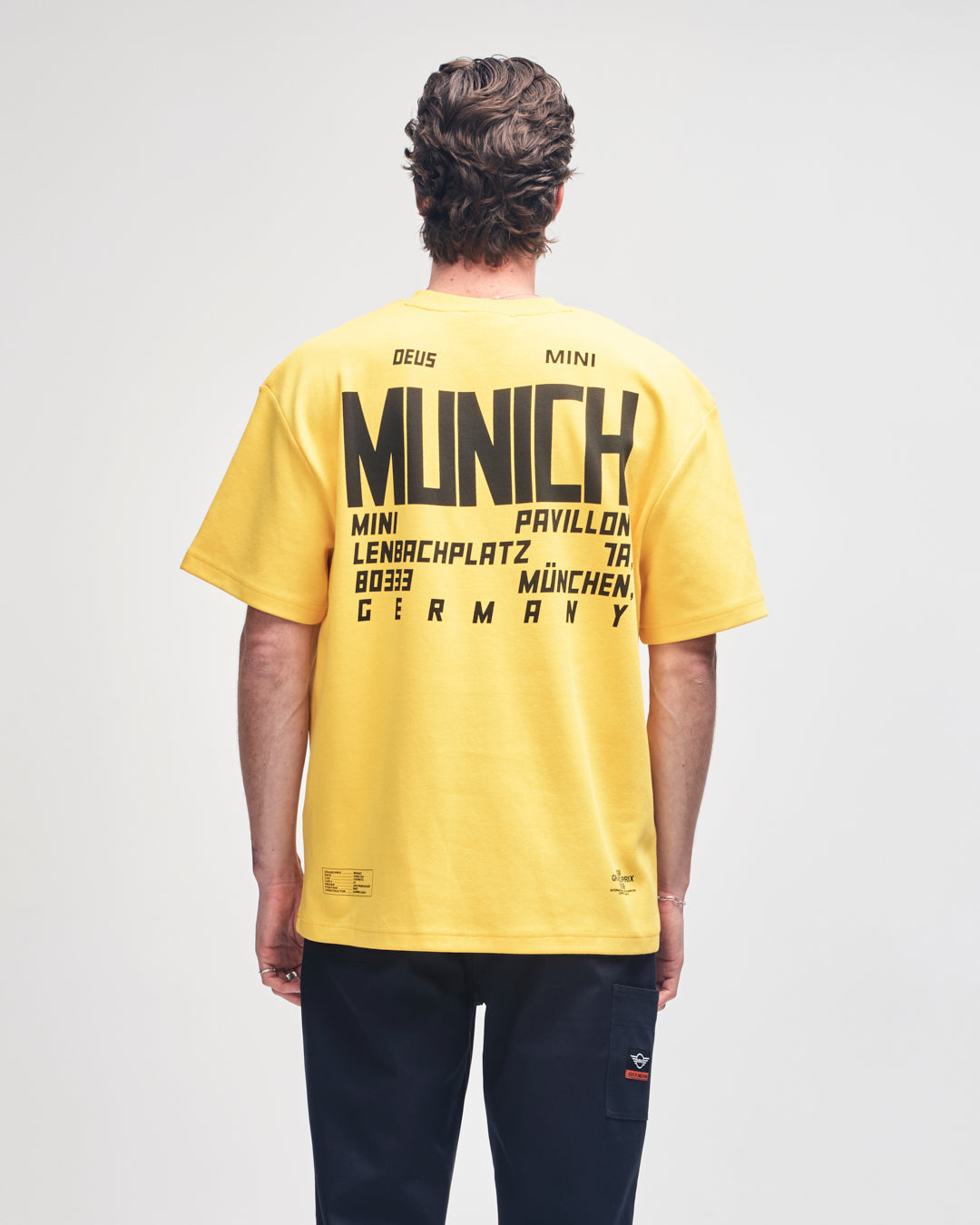 Munich Address Tee Spectra yellow | Bildmaterial bereitgestellt von SHOES.PLEASE.