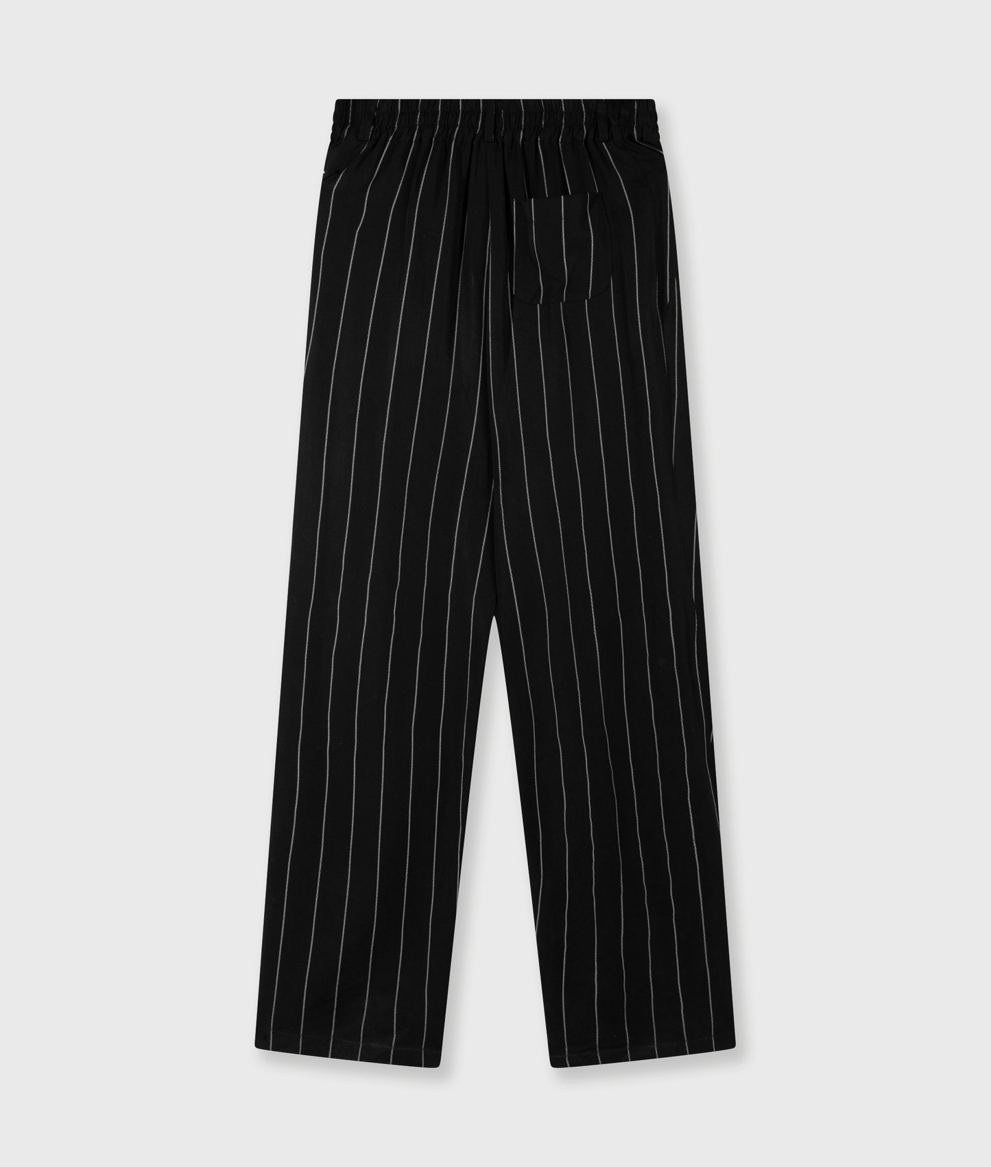 Pants Pinstripe black | Bildmaterial bereitgestellt von SHOES.PLEASE.