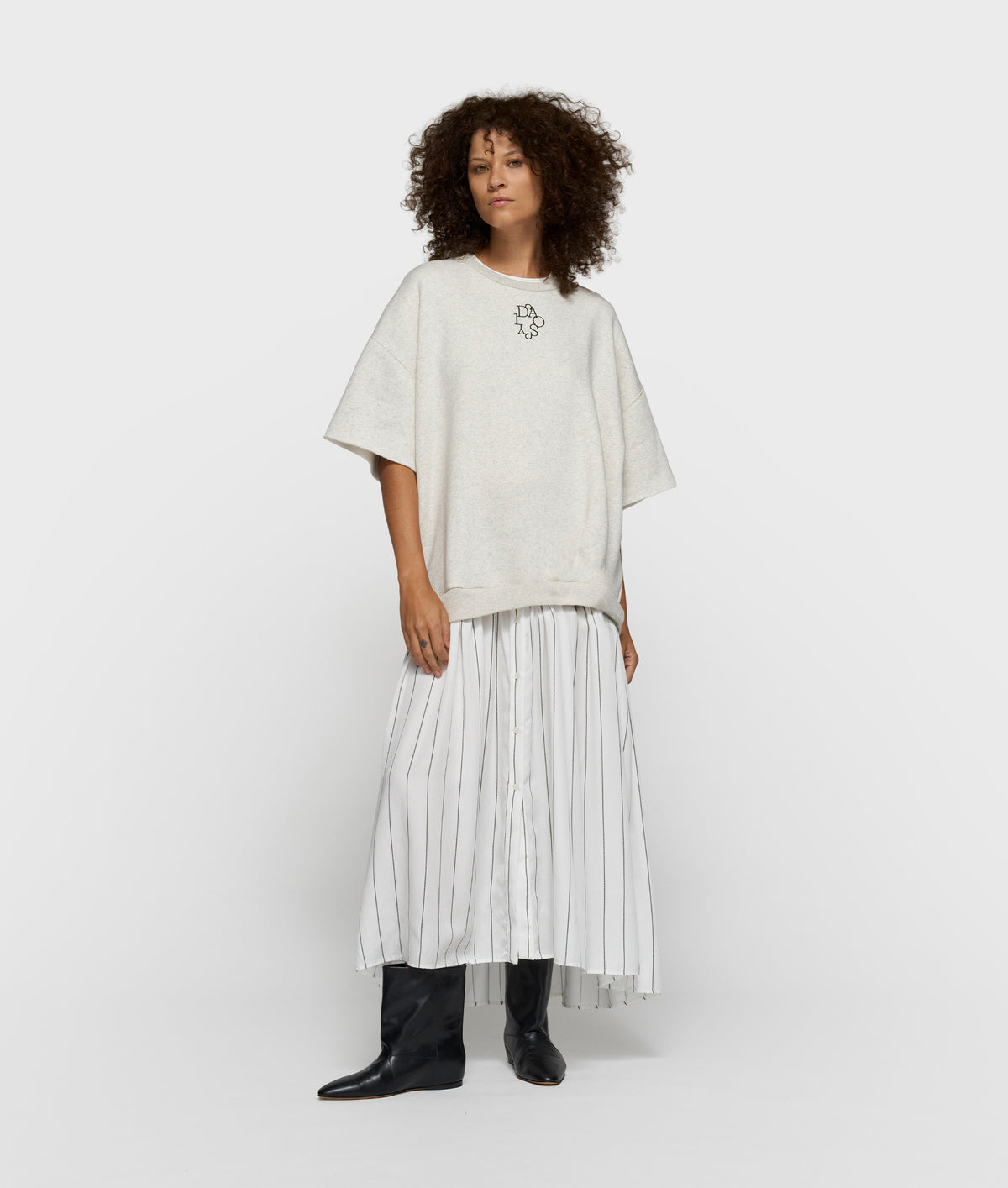 Statement Sweater Dress soft white melee | Bildmaterial bereitgestellt von SHOES.PLEASE.