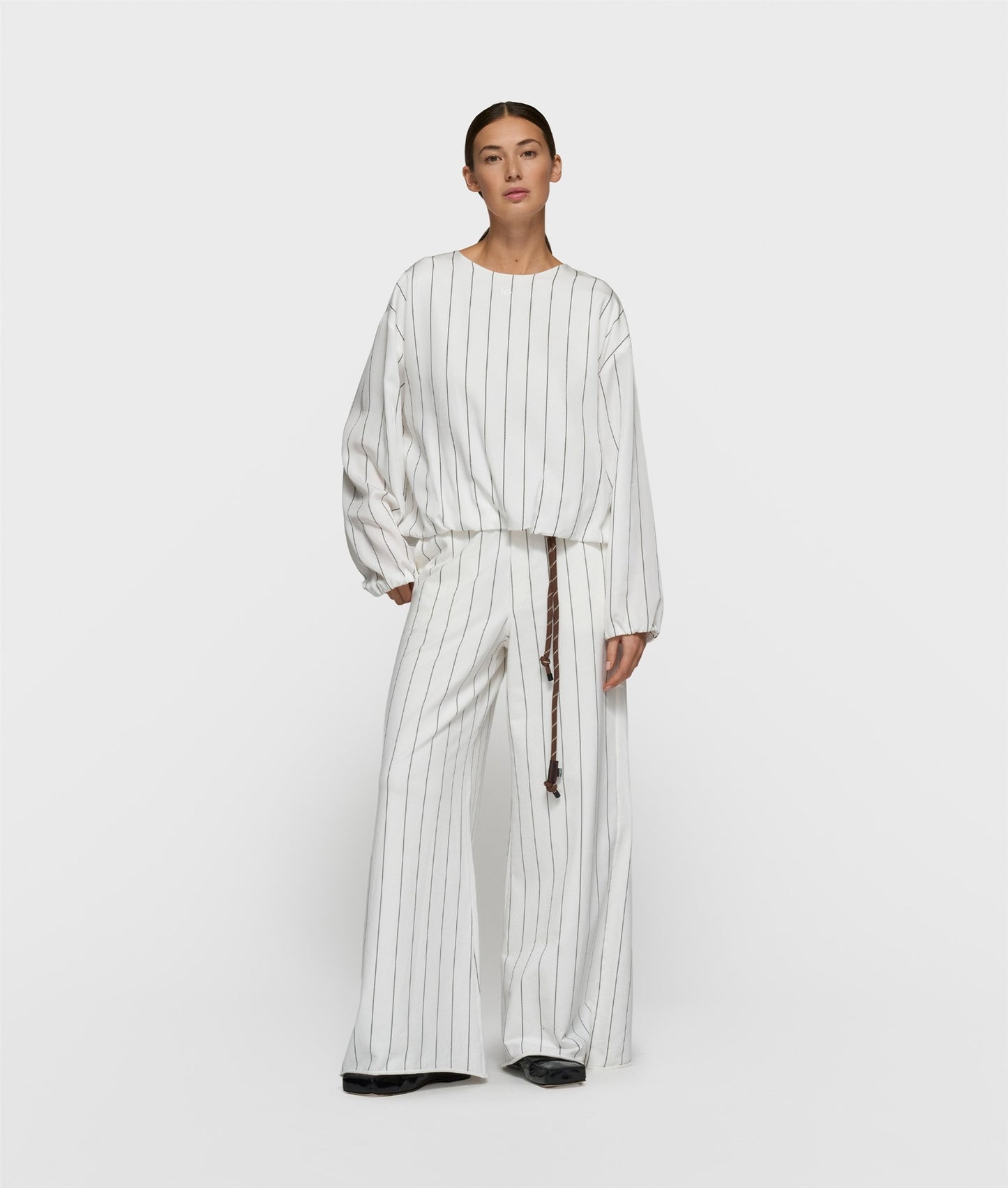 Balloon Blouse Pinstripe ecru | Bildmaterial bereitgestellt von SHOES.PLEASE.
