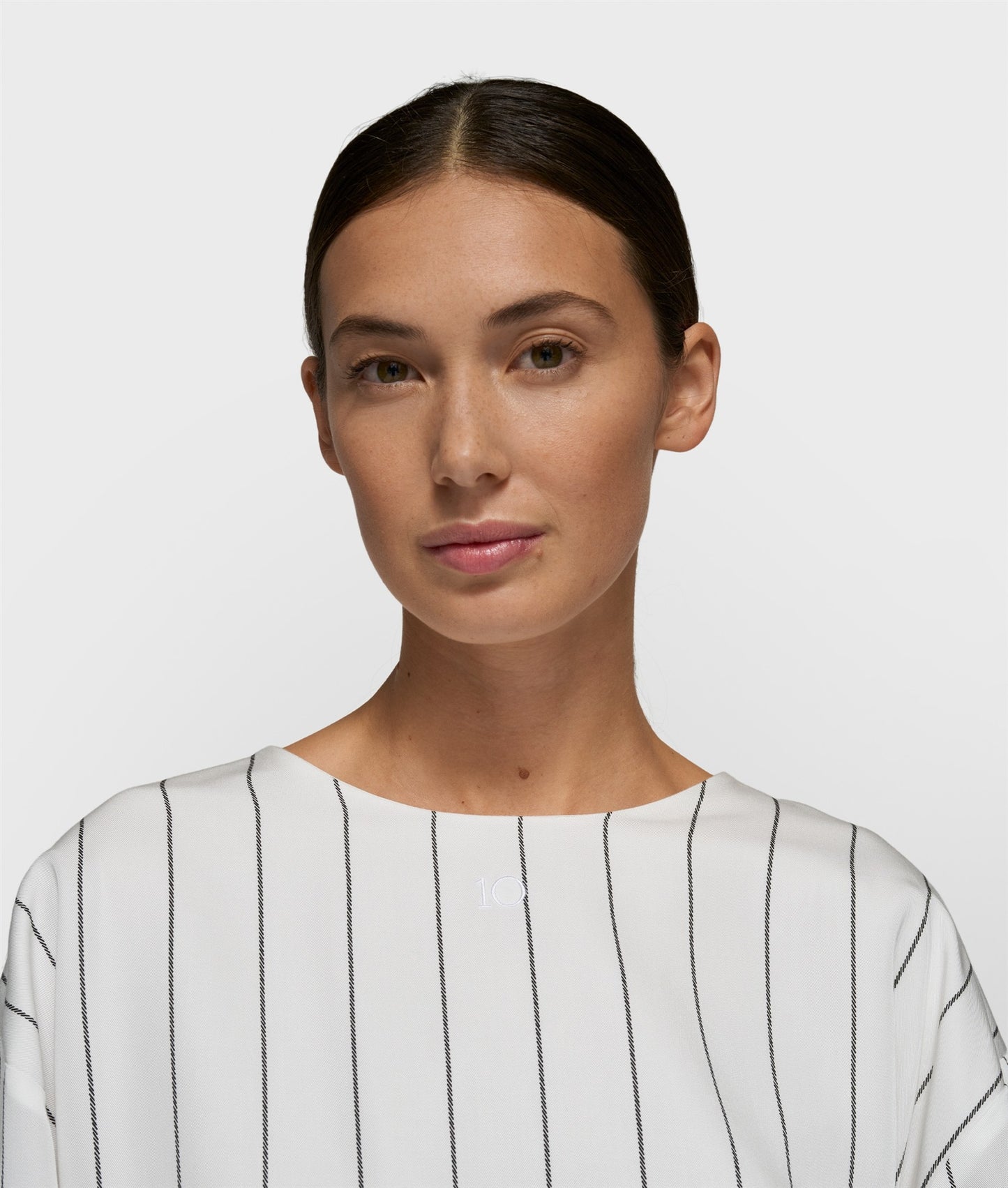 Balloon Blouse Pinstripe ecru | Bildmaterial bereitgestellt von SHOES.PLEASE.