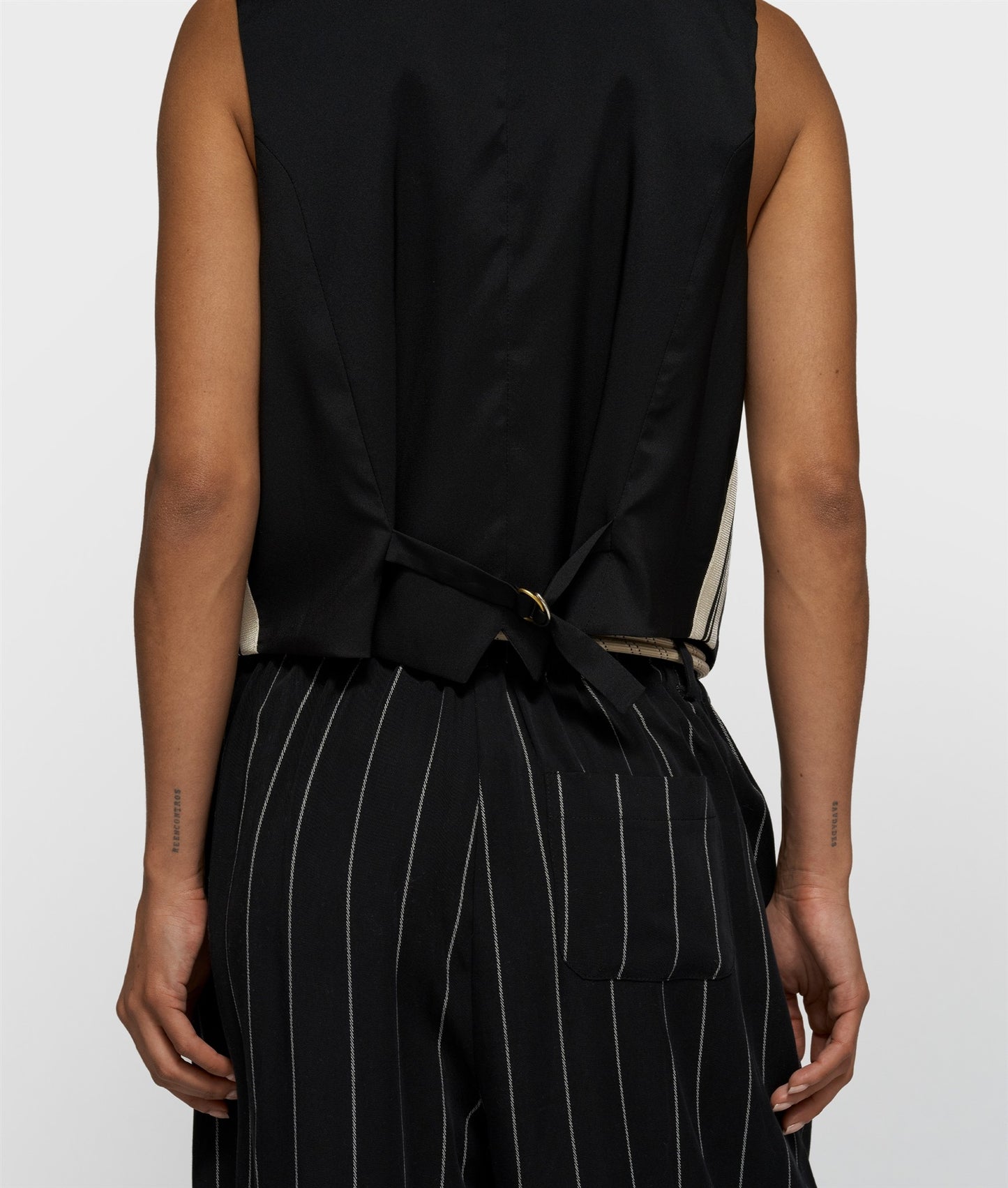 Gilet Pinstripe black | Bildmaterial bereitgestellt von SHOES.PLEASE.
