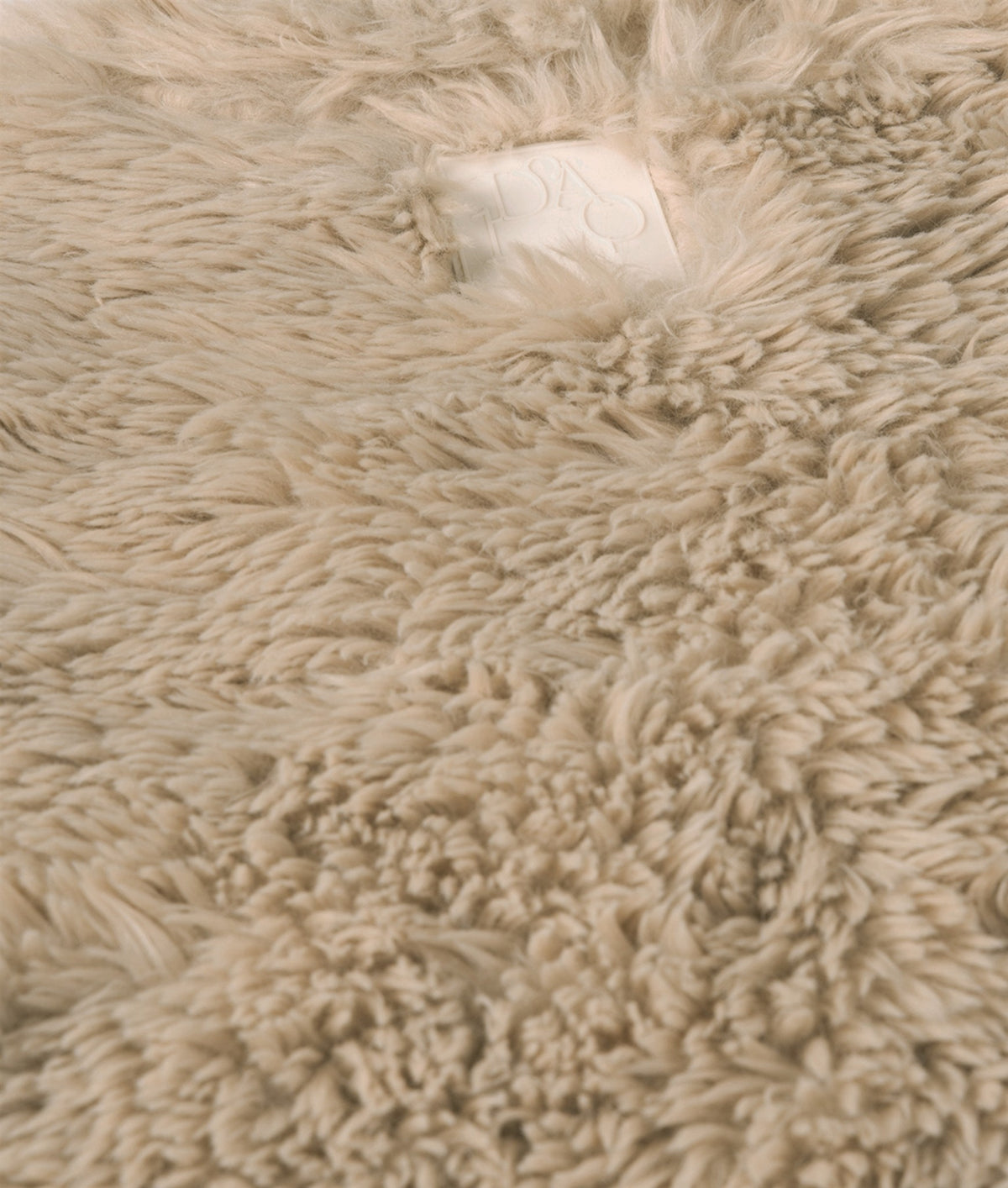 Fluffy Gilet pearl | Bildmaterial bereitgestellt von SHOES.PLEASE.