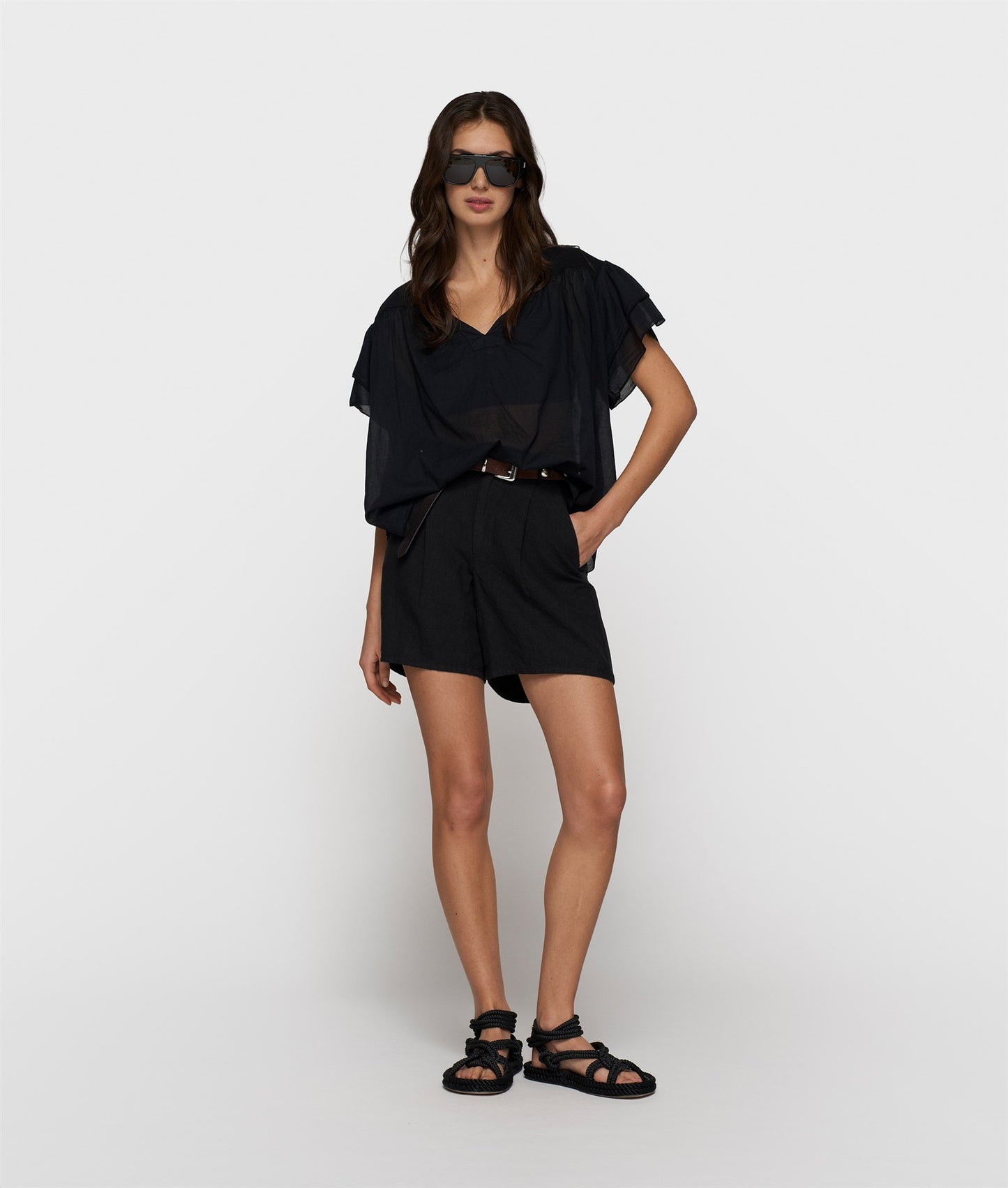 A-Line Ruffle Top black | Bildmaterial bereitgestellt von SHOES.PLEASE.