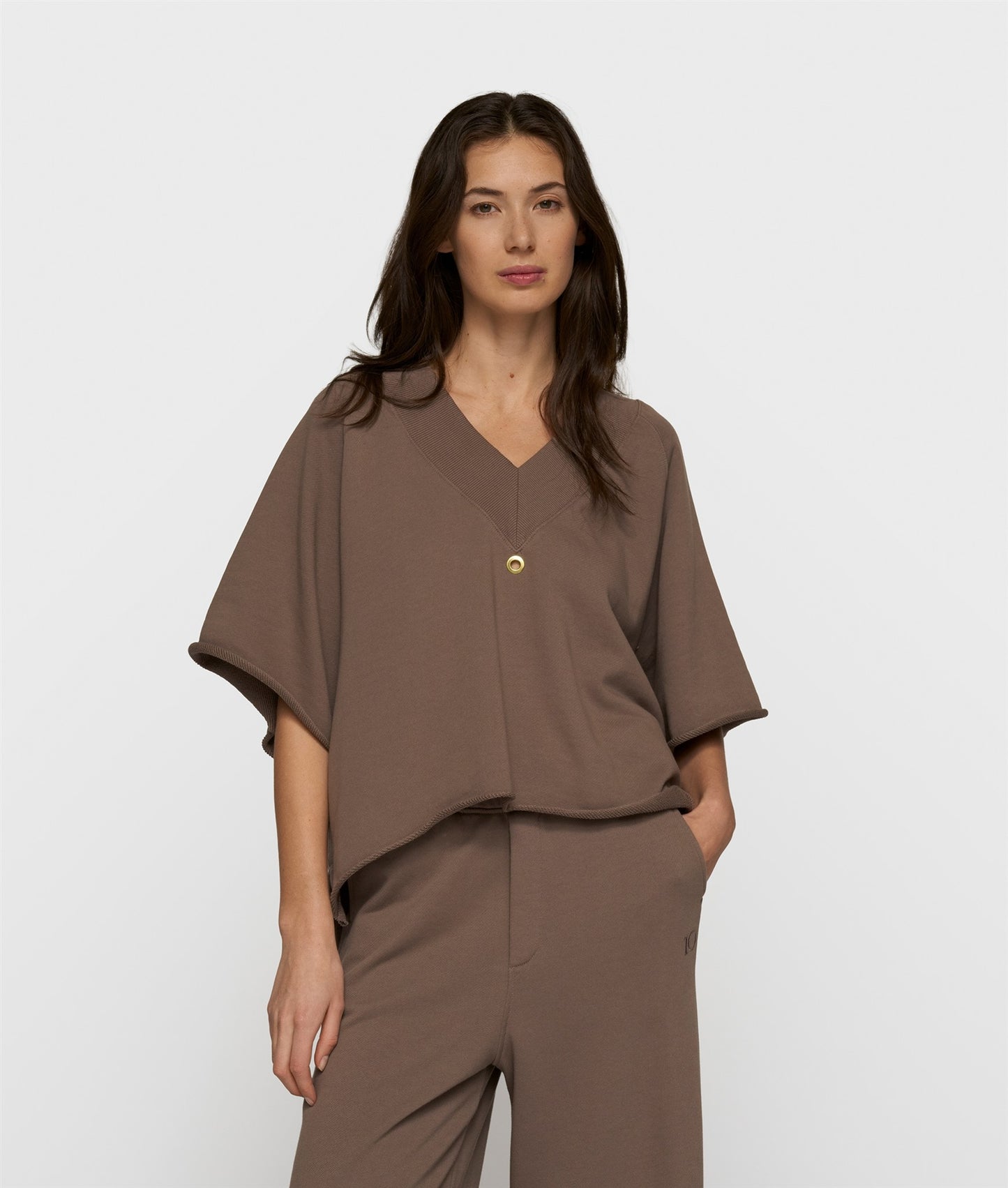 Short Sleeve Sweater V-Neck moonrock | Bildmaterial bereitgestellt von SHOES.PLEASE.