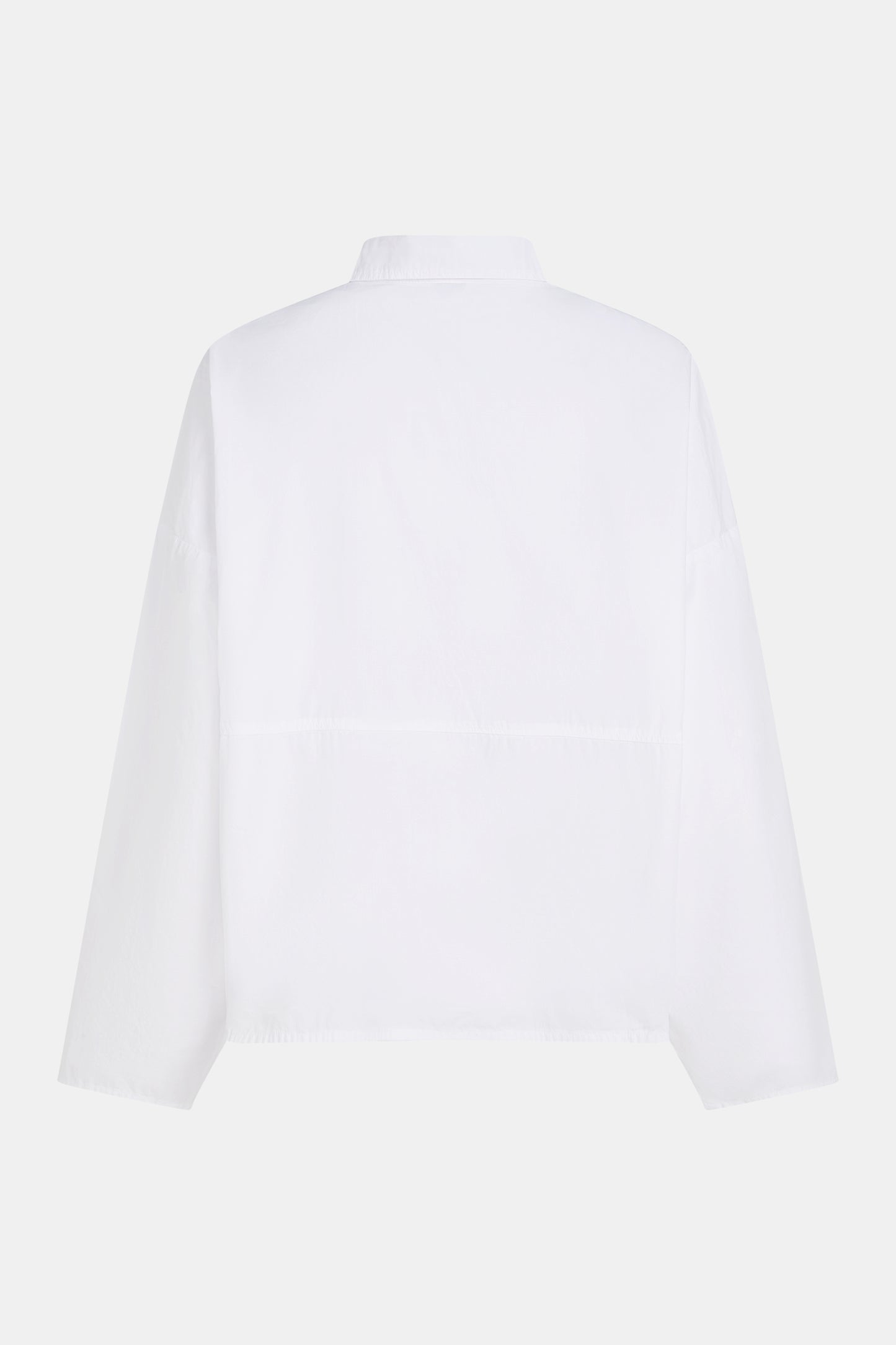 Blouse white | Bildmaterial bereitgestellt von SHOES.PLEASE.