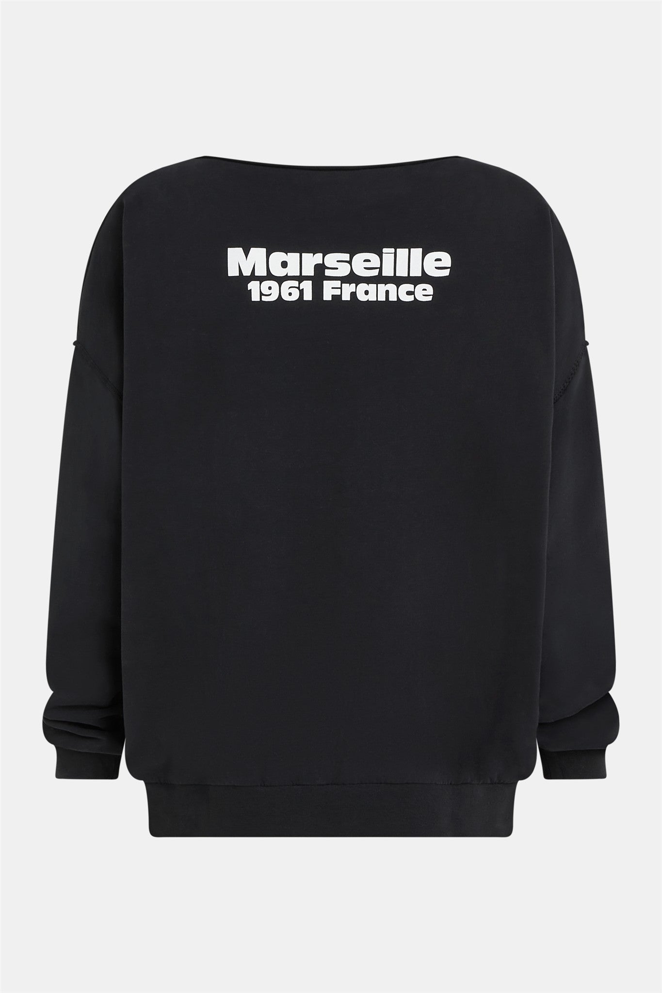 Sweater print black | Bildmaterial bereitgestellt von SHOES.PLEASE.