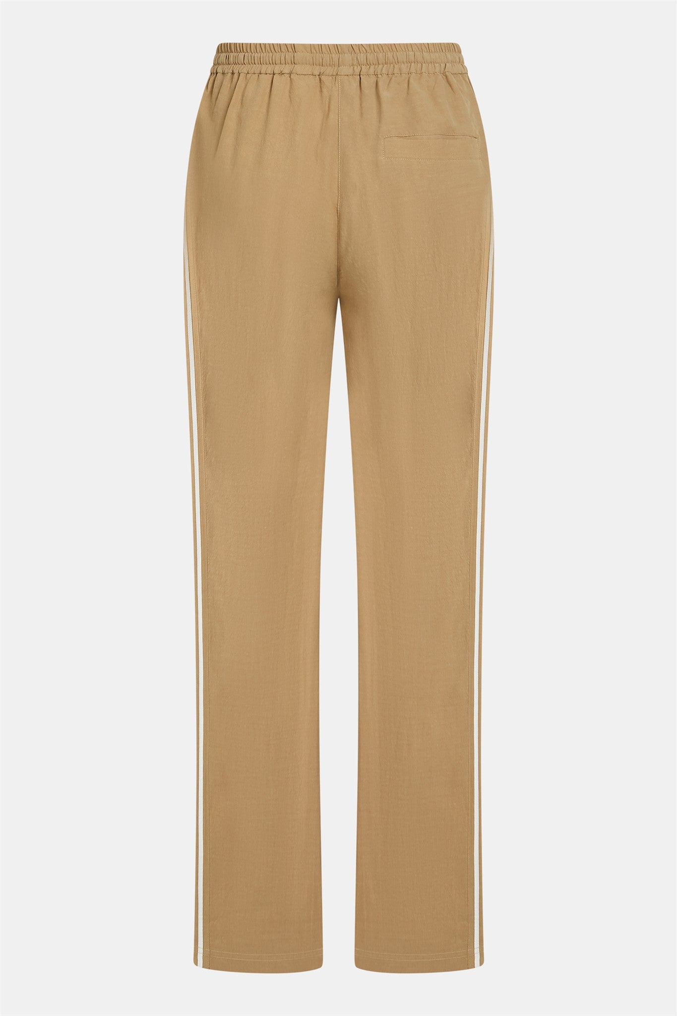 Trousers tanine | Bildmaterial bereitgestellt von SHOES.PLEASE.