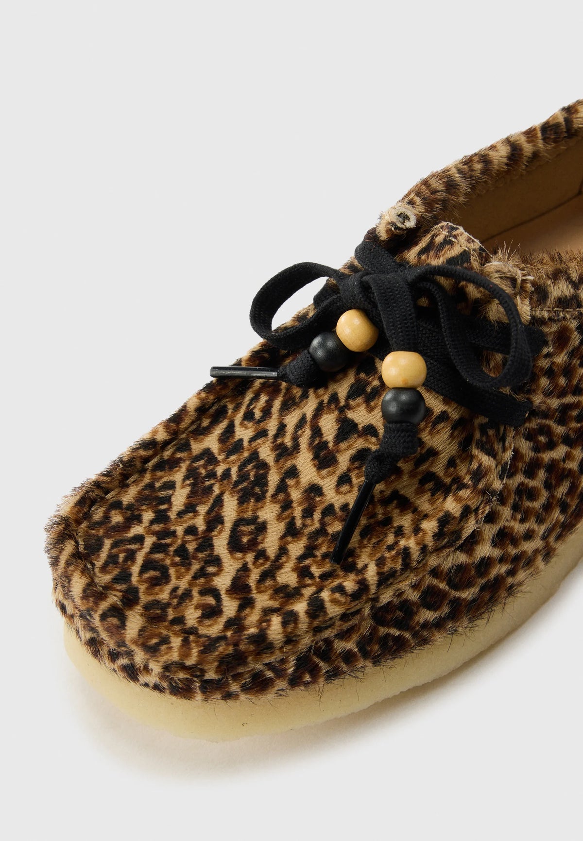 Womens Wallabee. tiger print | Bildmaterial bereitgestellt von SHOES.PLEASE.