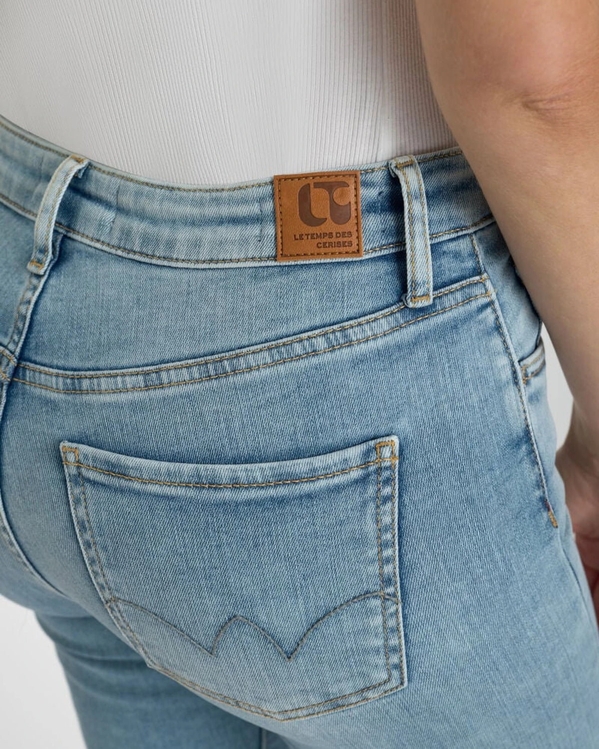 Femme JEAN POWER BOOTCUT blue | Bildmaterial bereitgestellt von SHOES.PLEASE.