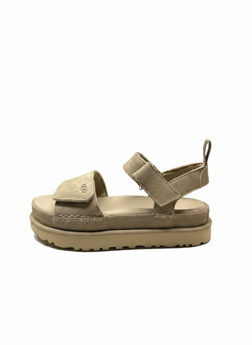 W Goldenstar sand | Bildmaterial bereitgestellt von SHOES.PLEASE.