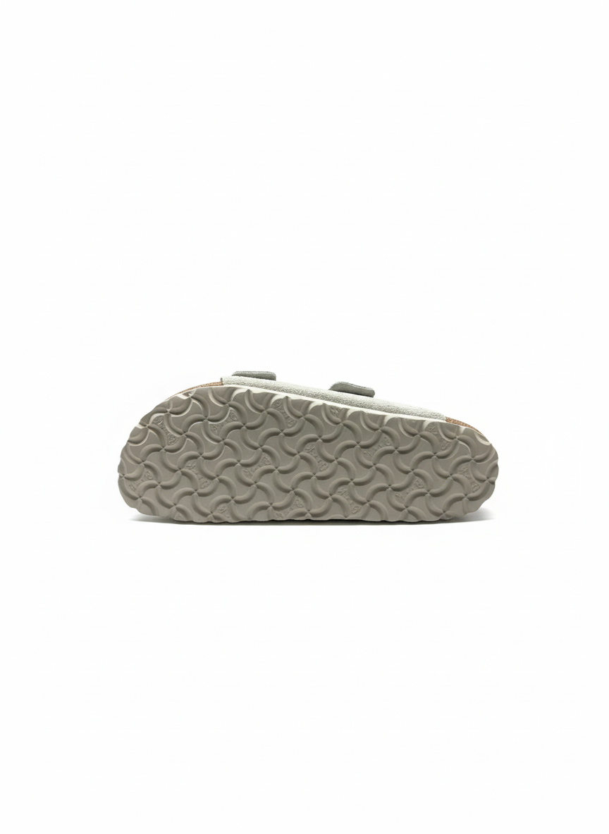 Arizona Suede Leather Unisex Narrow oyster | Bildmaterial bereitgestellt von SHOES.PLEASE.