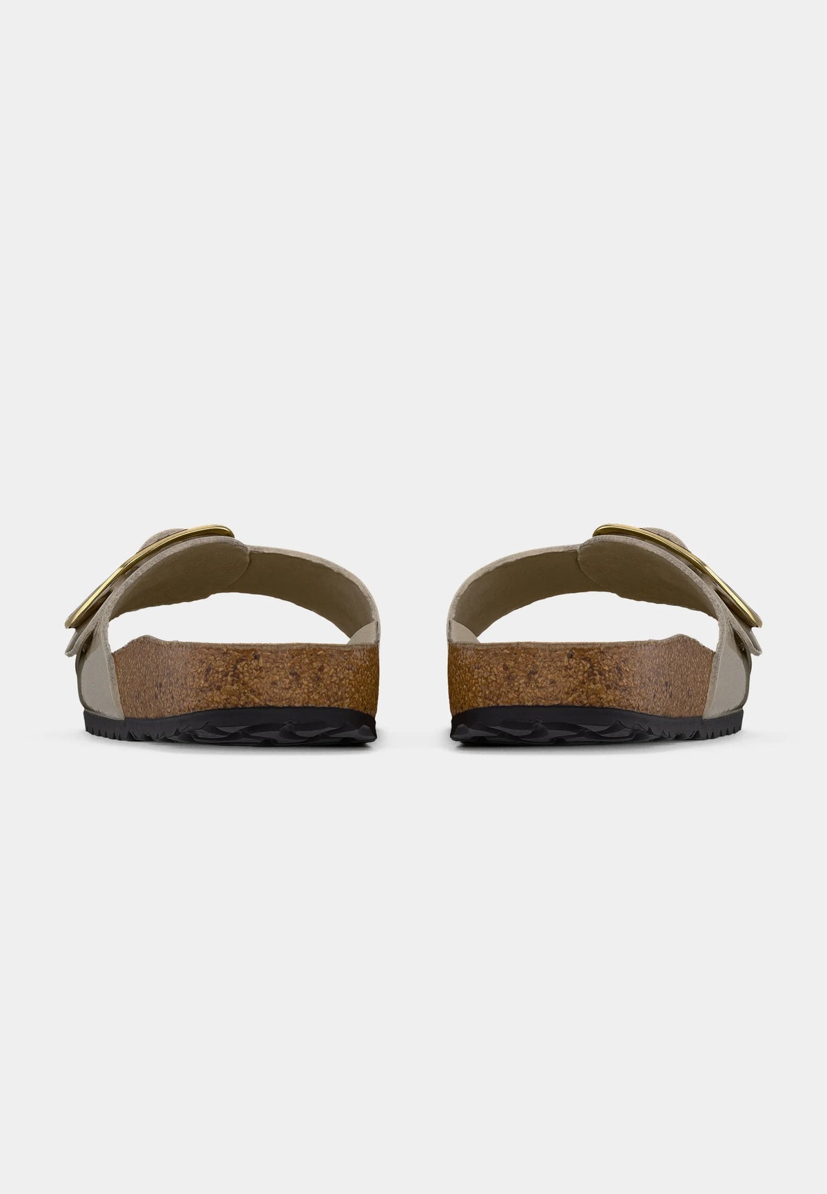 Madrid Big Buckle Natural Leather Patent Women Narrow high-shine oyster | Bildmaterial bereitgestellt von SHOES.PLEASE.