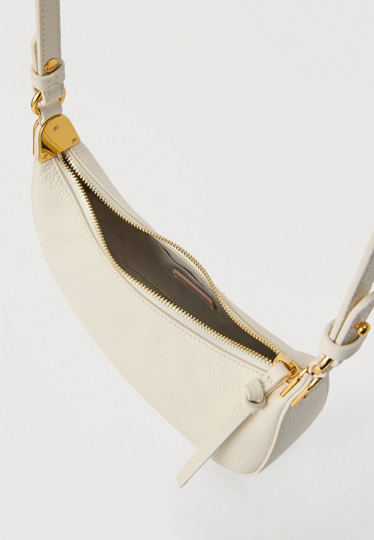 COCCINELLEFUJIKO MINI BAG GRAINED LEATHER pearl | Bildmaterial bereitgestellt von SHOES.PLEASE.