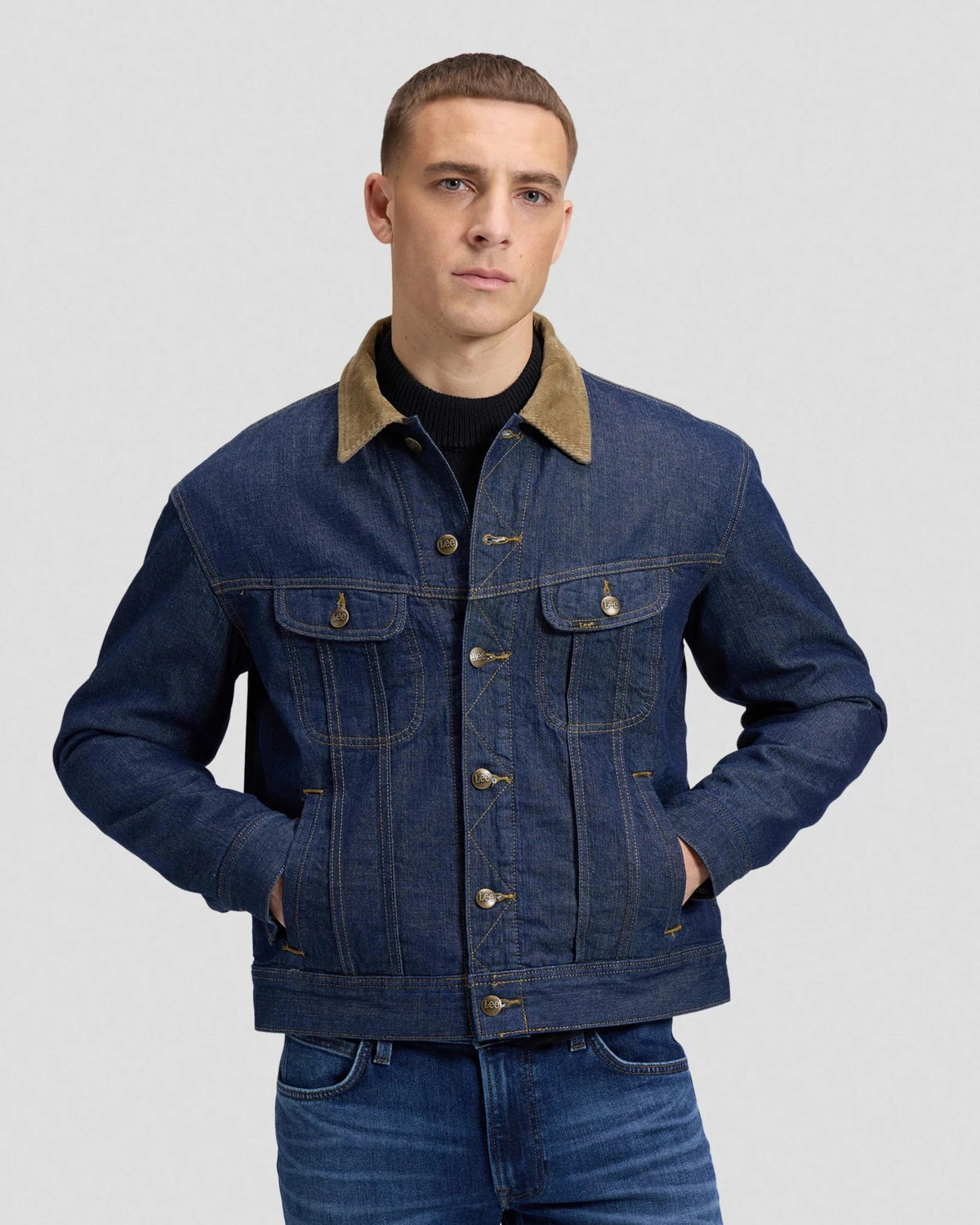 STORM RIDER JACKET BRAND loyal | Bildmaterial bereitgestellt von SHOES.PLEASE.