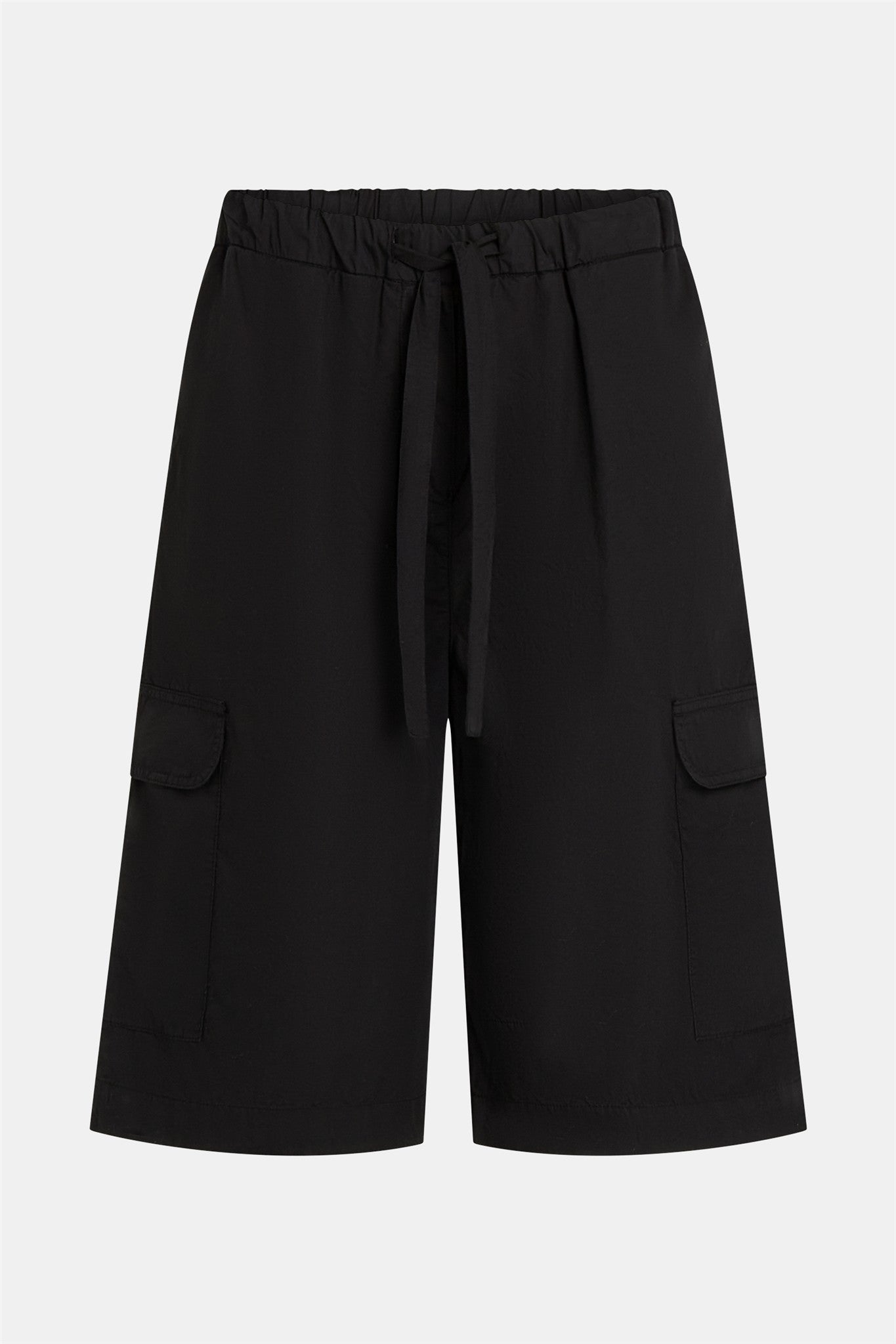Shorts black | Bildmaterial bereitgestellt von SHOES.PLEASE.