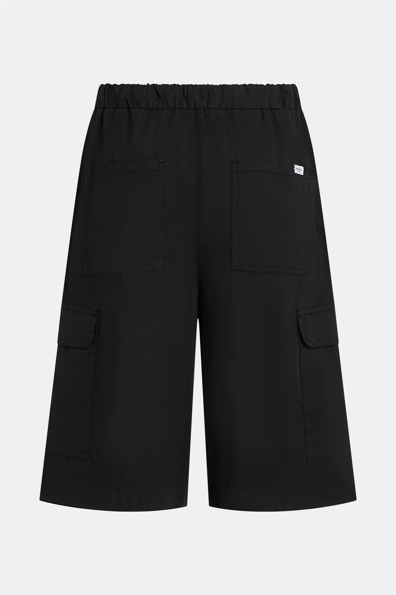 Shorts black | Bildmaterial bereitgestellt von SHOES.PLEASE.