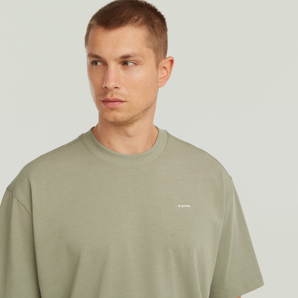 Back gr relaxed r t green | Bildmaterial bereitgestellt von SHOES.PLEASE.