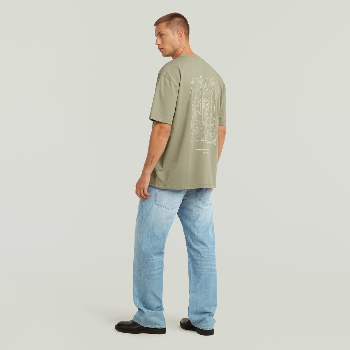 Back gr relaxed r t green | Bildmaterial bereitgestellt von SHOES.PLEASE.