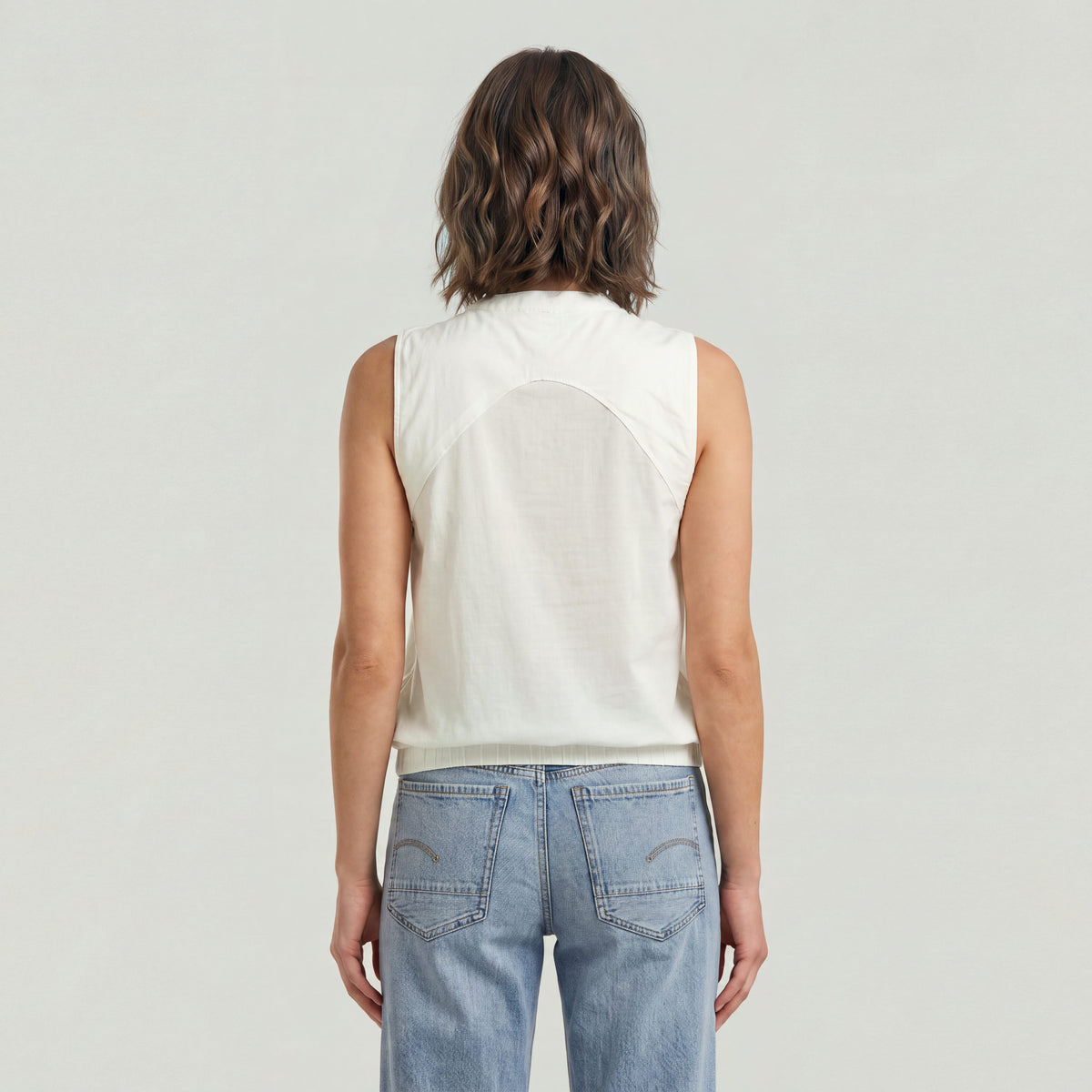 Sleeveless top s\l wmn white | Bildmaterial bereitgestellt von SHOES.PLEASE.