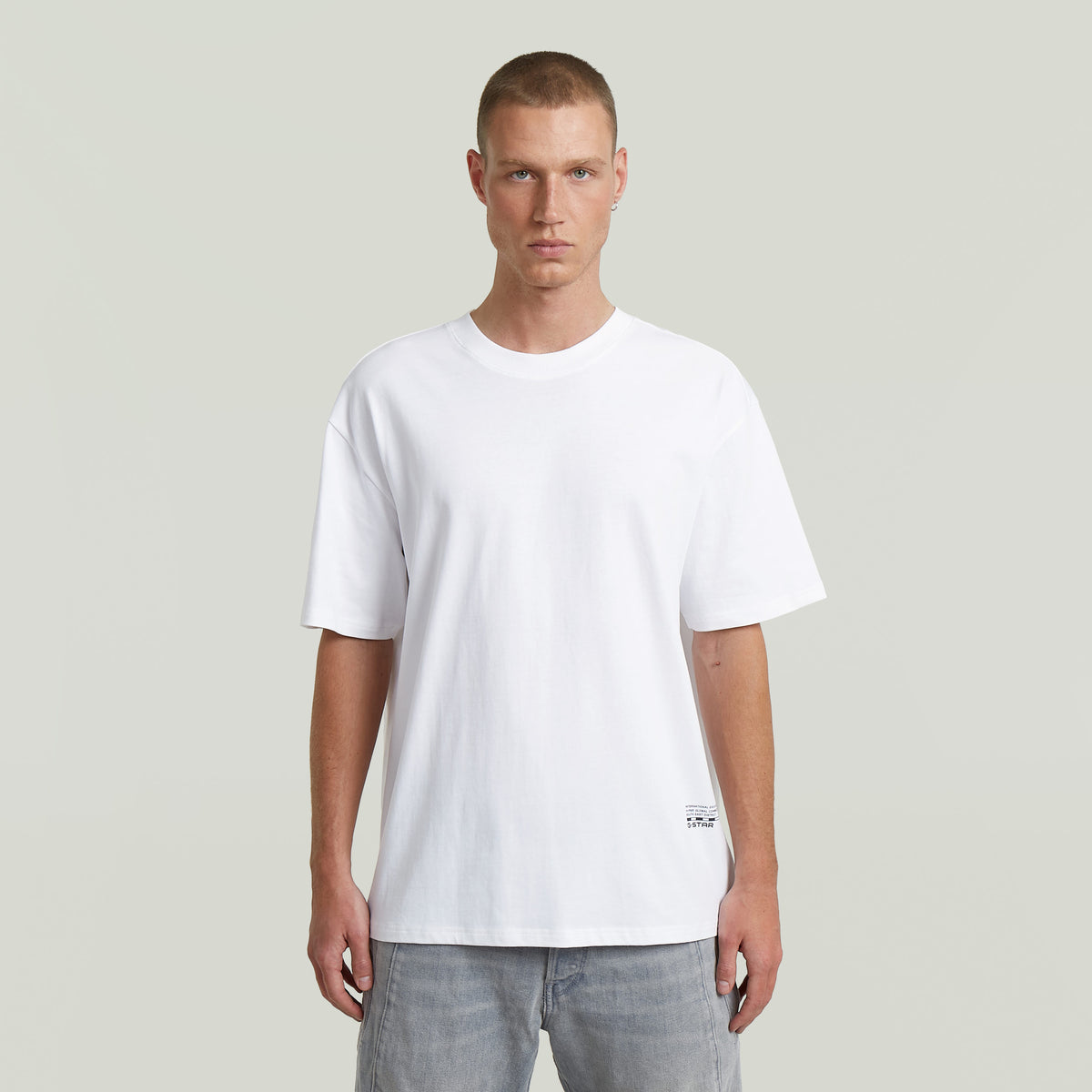 Back applique relaxed r t white | Bildmaterial bereitgestellt von SHOES.PLEASE.