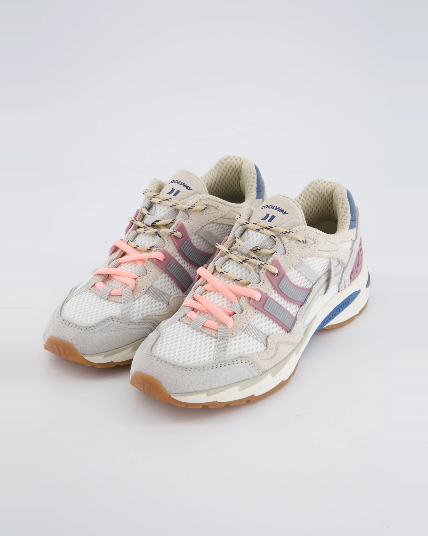 Goal roar flux | Bildmaterial bereitgestellt von SHOES.PLEASE.