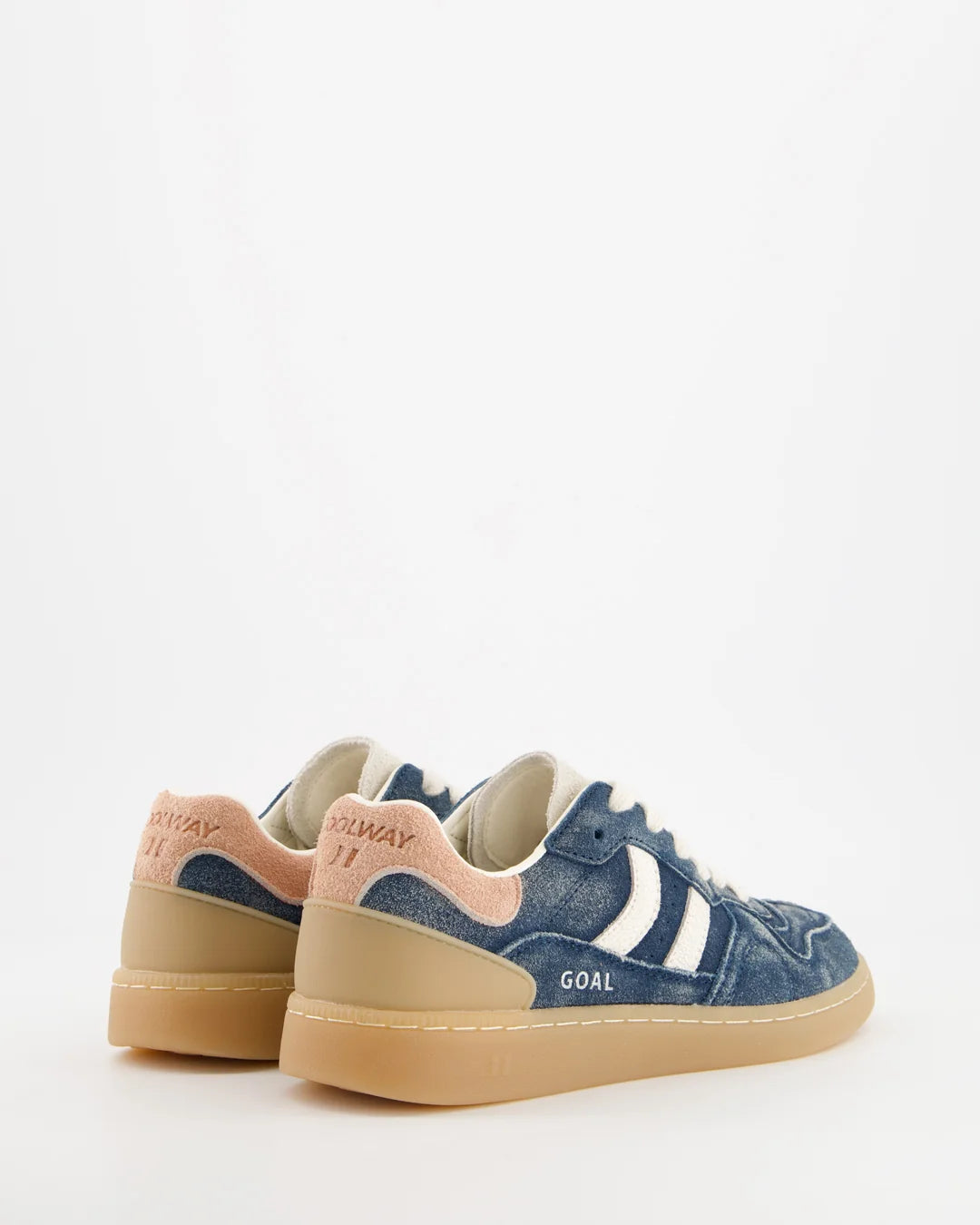 Goal blue royal | Bildmaterial bereitgestellt von SHOES.PLEASE.