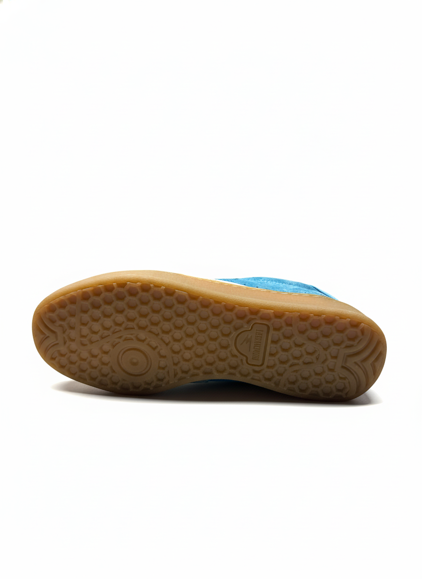 CLUB OCEAN BLUE STONEWASH SUEDE CERULEAN DETAIL turquoise | Bildmaterial bereitgestellt von SHOES.PLEASE.