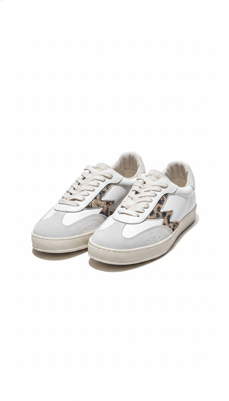 CLUB DELUXE BRUSHED TOBACCO LEOPARD PRINT SCRATCHED SUEDE LOGO white leo | Bildmaterial bereitgestellt von SHOES.PLEASE.