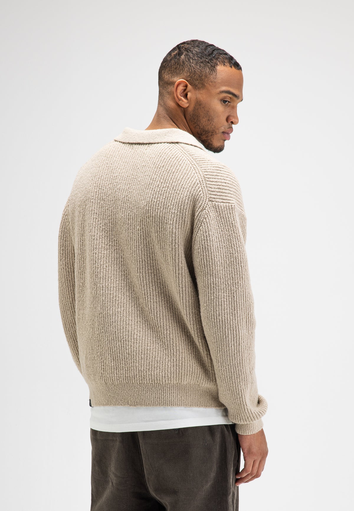 Market Polo lt. sand | Bildmaterial bereitgestellt von SHOES.PLEASE.