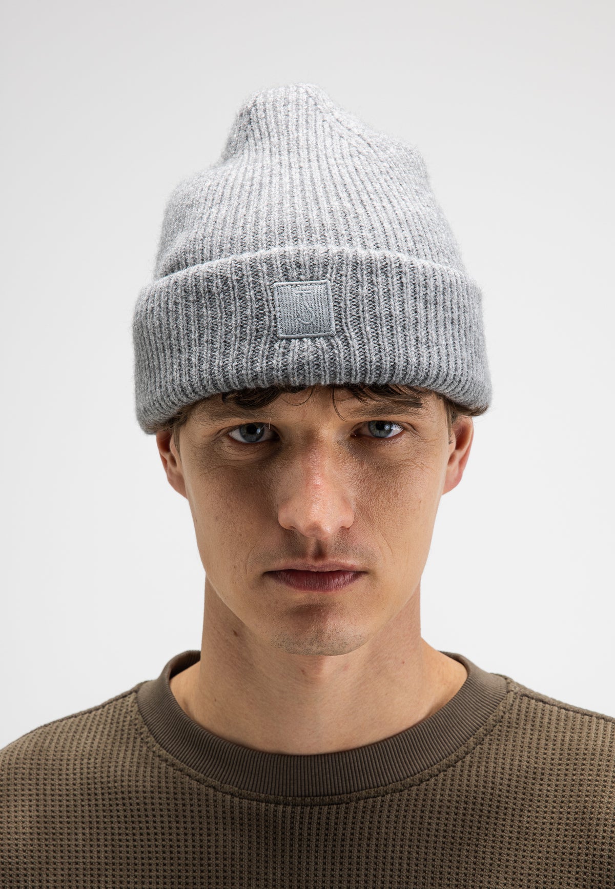 Army Wool Hook Beanie grey melange | Bildmaterial bereitgestellt von SHOES.PLEASE.
