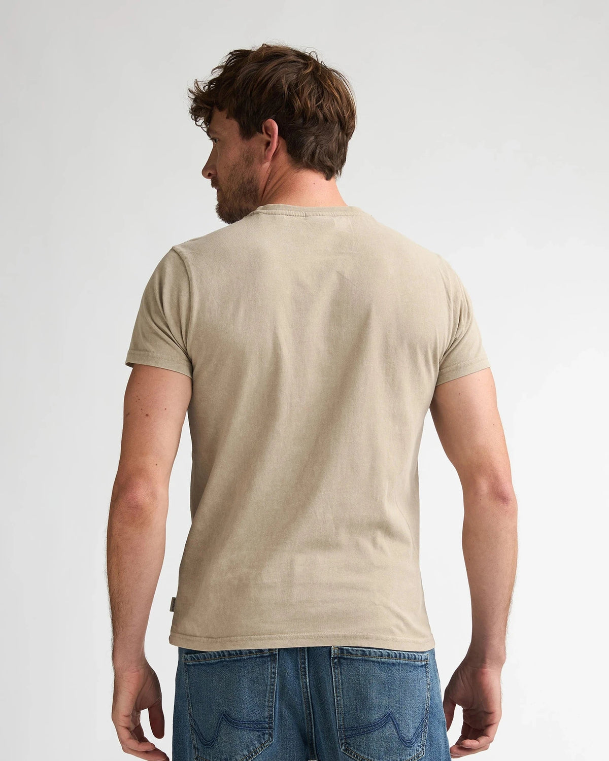 Men T-Shirt SS light tan | Bildmaterial bereitgestellt von SHOES.PLEASE.