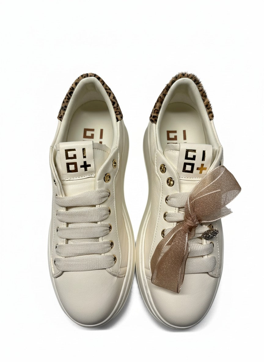PIA600B white | Bildmaterial bereitgestellt von SHOES.PLEASE.