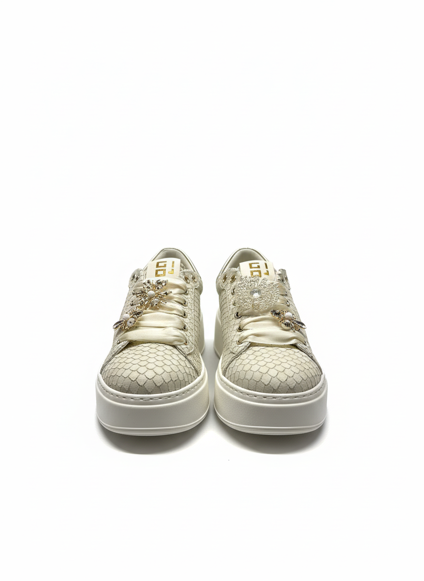 PIA604A white | Bildmaterial bereitgestellt von SHOES.PLEASE.