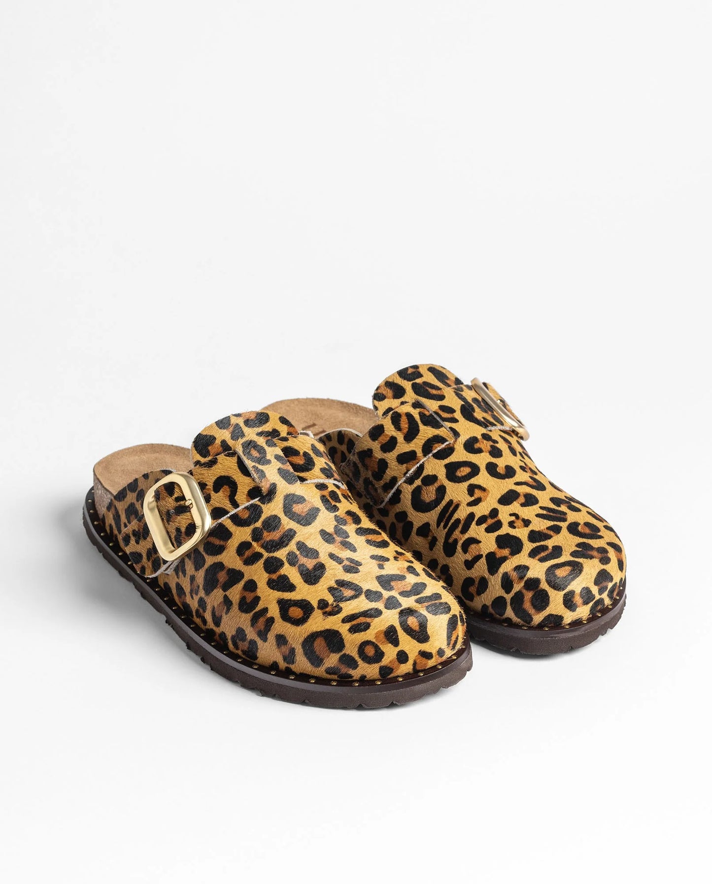 BOLUS-599 Zueco plano Leoprado natural | Bildmaterial bereitgestellt von SHOES.PLEASE.